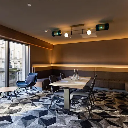 Yotel Edinburgh, Select By Hilton