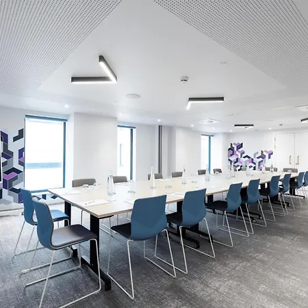 Hotel Yotel Edinburgh, Select By Hilton Edimburgo