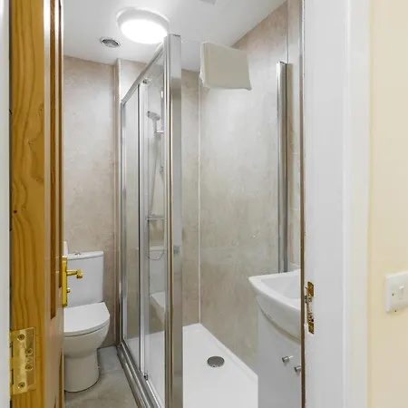 Apartamento Brilliantly Located 2bd Flat Heart Of Edinburgh! *