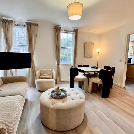 Nicolson Street 2br With Free Parking Apartment