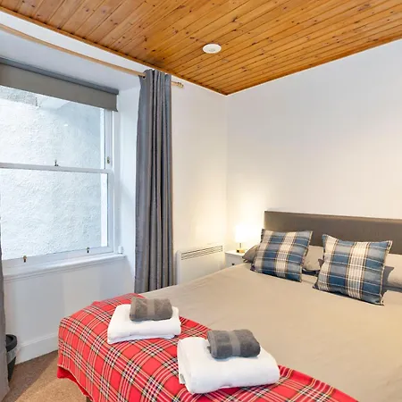 In Excellent Centre Location