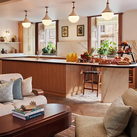 The Hoxton, 4*