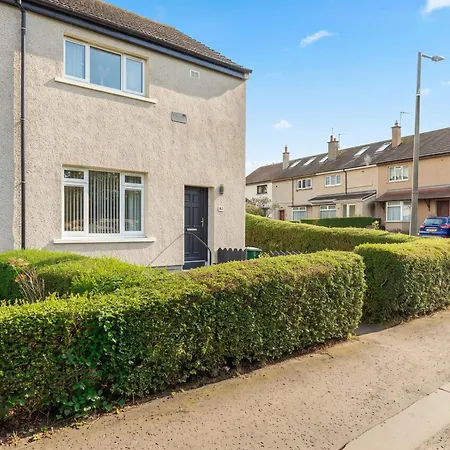 Ross Gardens 2 Bedroom House -
