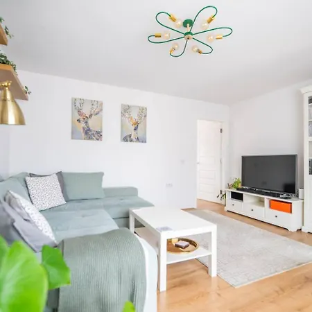 Casa vacanze Modern House, Office, Garden Terrace & Parking
