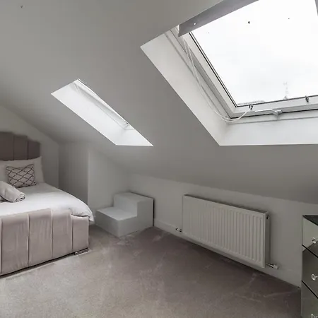 Luxury 3-bed House - Free Parking - Arthur's Seat