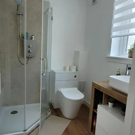 Private En-suite Guest With Private Entrance Accommodatie bij particulieren