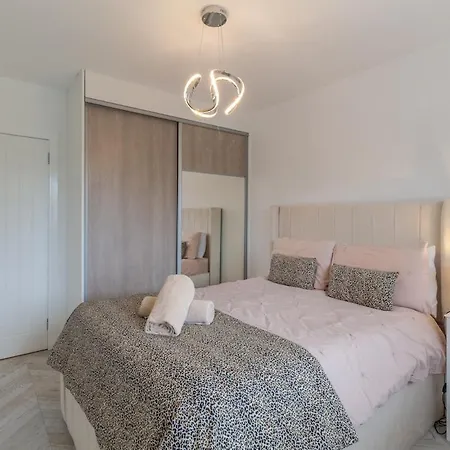 Luxury 3-bed House - Free Parking - Arthur's Seat