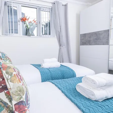 Casa vacanze Ross Gardens 2 Bedroom House - *