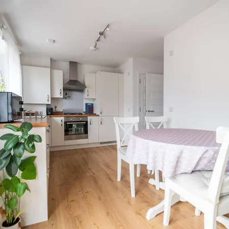 Casa vacanze Modern House, Office, Garden Terrace & Parking Edimburgo