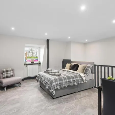 Apartment Free Parking - Sleeps 4 - 1 Bedroom - Great Area Edinburgh