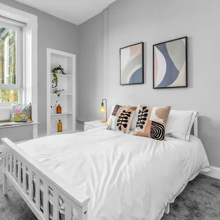 3 Bedroom Flat In Edimburgo