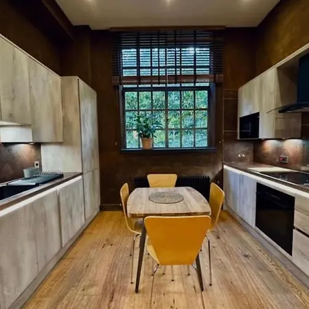 The Auld Loft Stylish Free Parking Apartment *