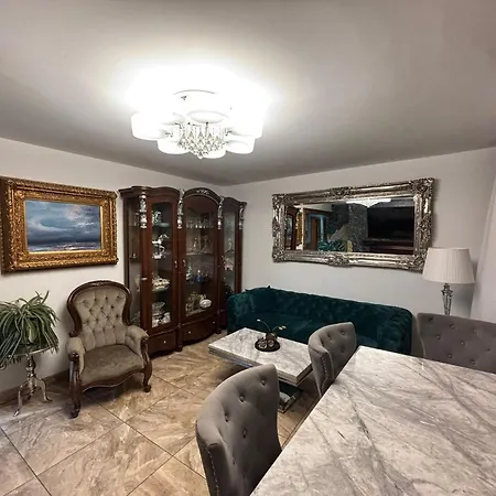 The Grand Appartement *
