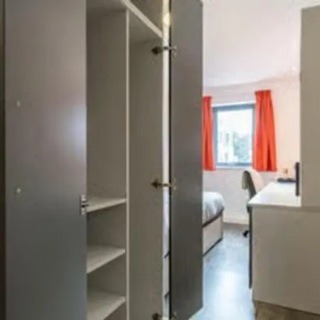 Student Only Single Ensuite Room With Shared Kitchen At Beaverbank Place Edinburgh