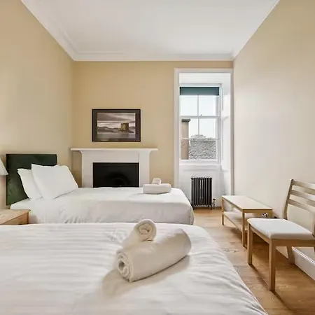 3 Bedroom George Iv Bridge