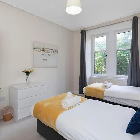 Spacious - Free Parking - Wi-fi - Near Centre * Edimburgo