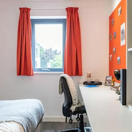 Appartement Student Only Single Ensuite Room With Shared Kitchen At Beaverbank Place Edinburgh
