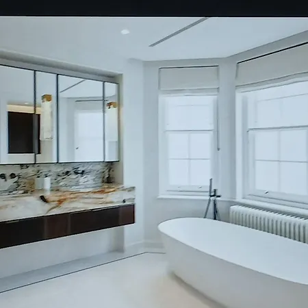 Grindlay's Crown Apartment