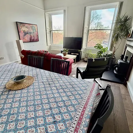 Apartment Elegant Georgian New Town Flat With Garden Views *
