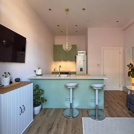 Leith 2br Stylish Scandi Hideaway, Mins To Tram, Close To Shore And High St *