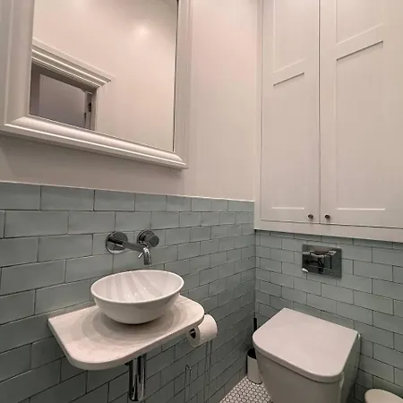 Leith 2br Stylish Scandi Hideaway, Mins To Tram, Close To Shore And High St * Edimburgo