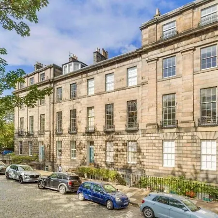 Guestready - Beautiful New Town With Patio Edinburgh