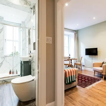 Apartamento Bright 1 Bed Flat - Edinburgh, Sleeps 2 *
