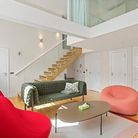 Modern Duplex Penthouse In The Old School House