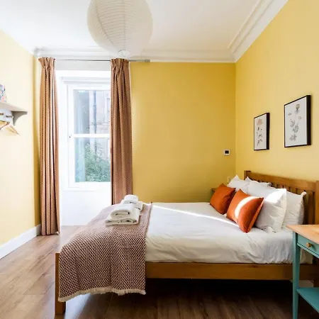 Apartamento Bright 1 Bed Flat - Edinburgh, Sleeps 2 *