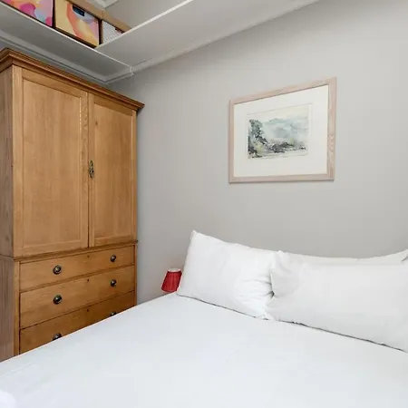 Beautiful Beachside 2-bed