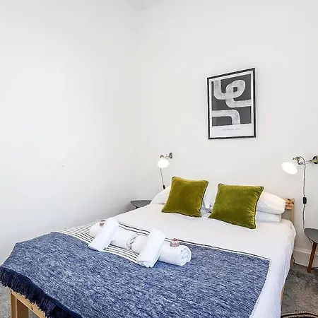 Modern - 2br Flat Near Easter Road Stadium *