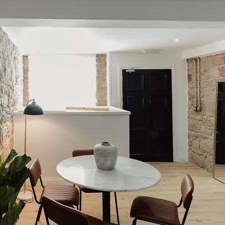 Joivy Vaults & Apartment