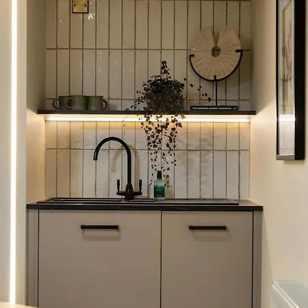 Luxury 2-bed -