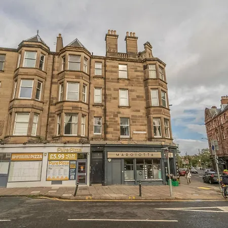 Apartment Bright 2 Bed Top-floor Corner Flat In Morningside - Pass The Keys