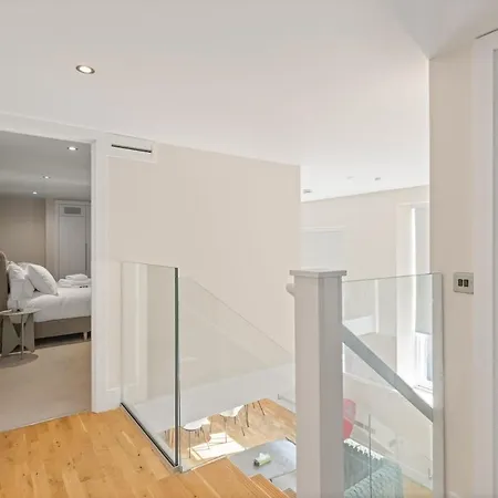 Apartamento Modern Duplex Penthouse In The Old School House *