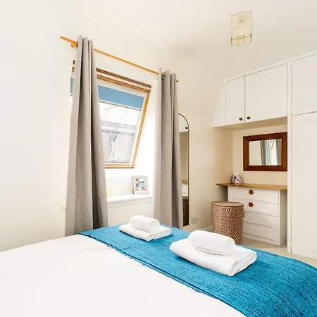 Potter's House - 2 Bed, Sleeps 4 Apartment Edinburgh