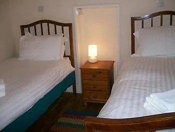Hotel The Guards 3*