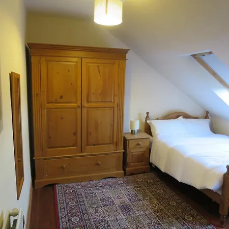 Our City - Broughton Place Apartment *