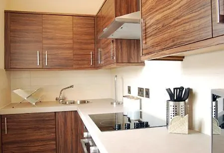 Old Town Apartments- Royal Mile