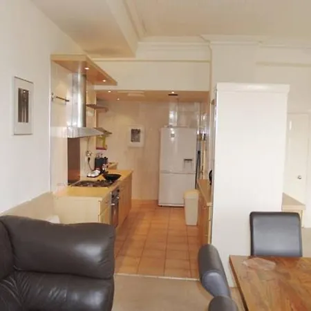 رويال مايل مانشنز *