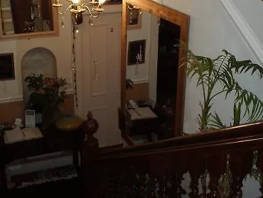 Albyn Townhouse 4* Edinburg