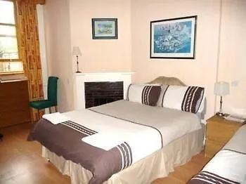 Guest house Minto House