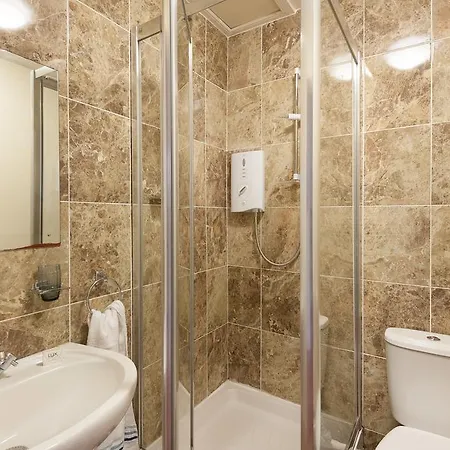 Pitt Street Apartment Beautiful Spacious Apartment Free Parking And Free Sanitizer Apartment *