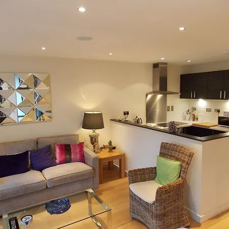 Violet Bank New Town Apartment Edinburgh