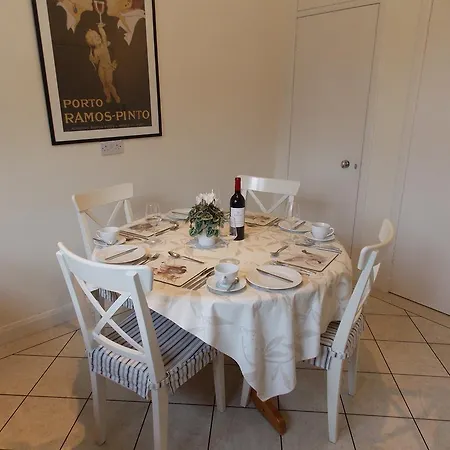 Violet Bank Morningside Apartment *