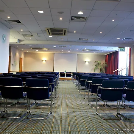 Hotel Holiday Express City West By Ihg 3*