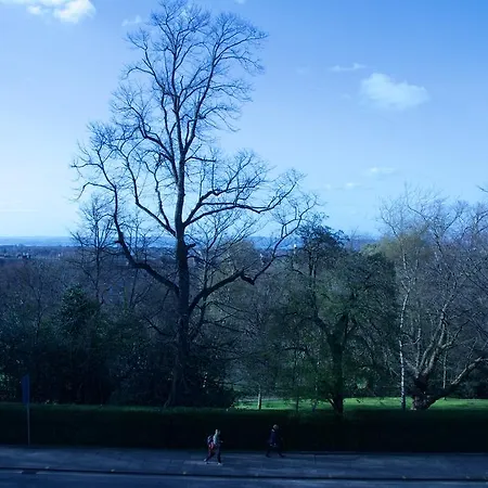 City * Edinburgh