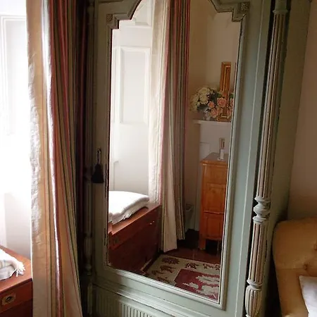 Guest house Carlton Twelve 3*