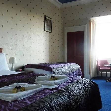 Alba Hills 3*