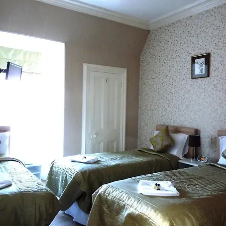 Alba Hills 3*